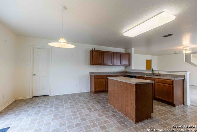 Image 11 of 40 For 3735 Amber Leaf