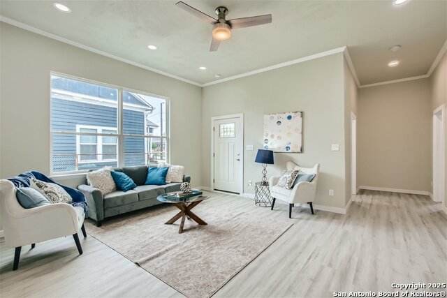 Image 11 of 32 For 517 Hicks Ave