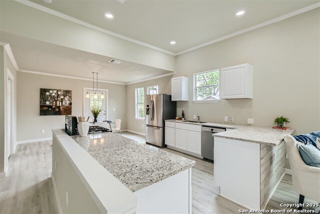 Image 14 of 32 For 517 Hicks Ave