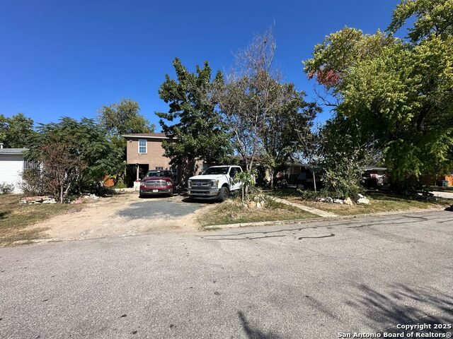 Details for 2721 Mistletoe W, San Antonio, TX 78228