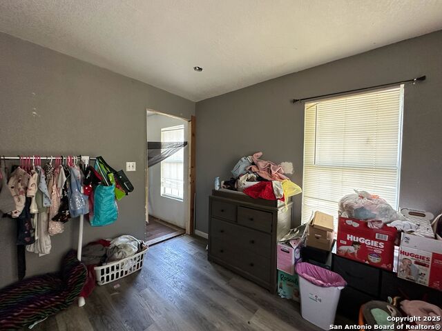 Image 13 of 25 For 2721 Mistletoe W