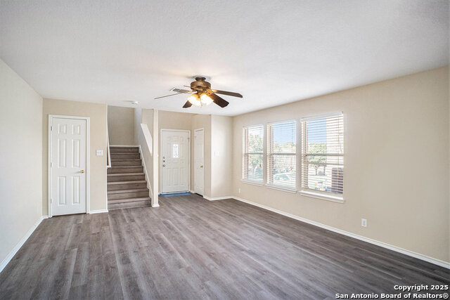 Image 7 of 16 For 8506 Collingwood