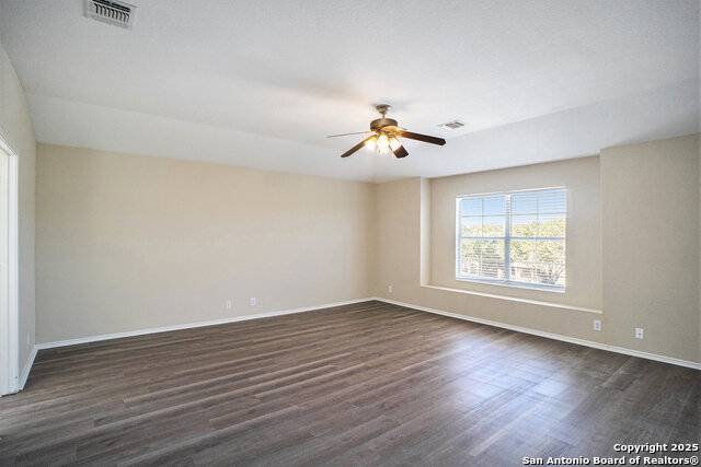 Image 9 of 16 For 8506 Collingwood