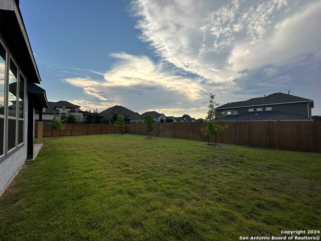 Image 20 of 21 For 3705 Cualquiera