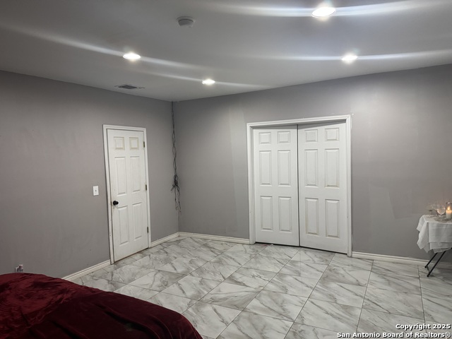 Image 11 of 23 For 401 Daniel W