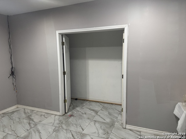 Image 12 of 23 For 401 Daniel W