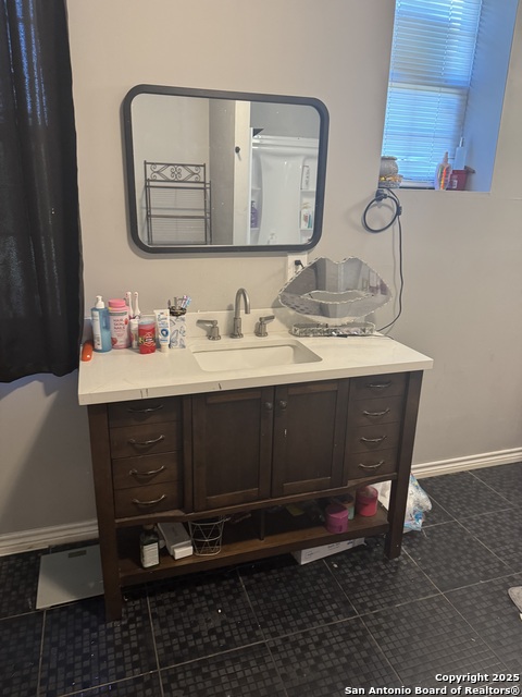 Image 14 of 23 For 401 Daniel W