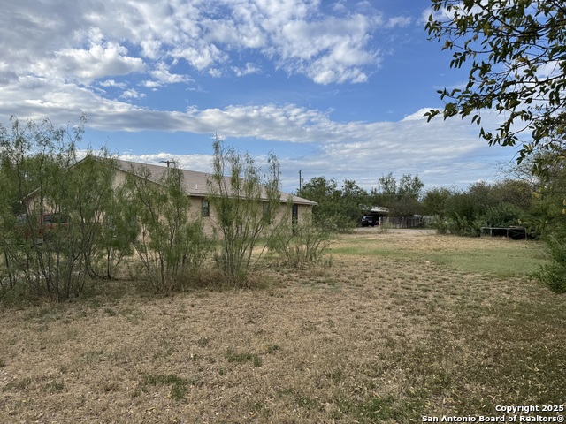 Image 21 of 23 For 401 Daniel W