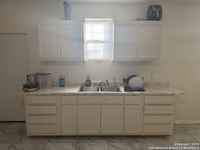 Image 6 of 23 For 401 Daniel W