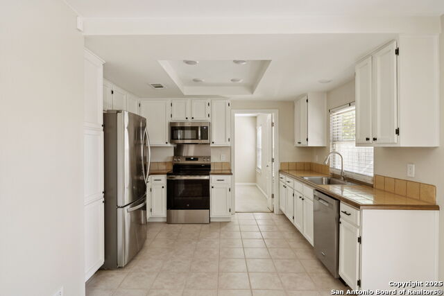 Image 21 of 46 For 8406 Timber Crest