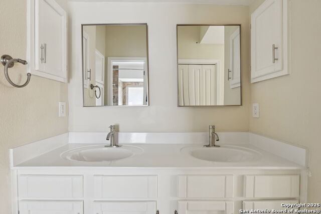 Image 36 of 46 For 8406 Timber Crest