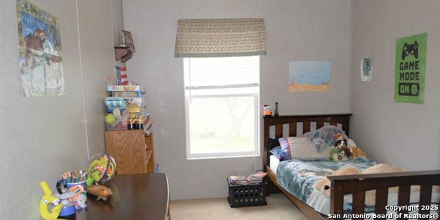 Image 12 of 34 For 5570 Blackhill