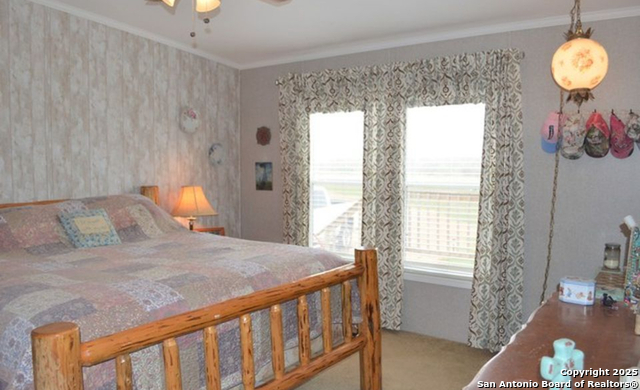 Image 13 of 34 For 5570 Blackhill