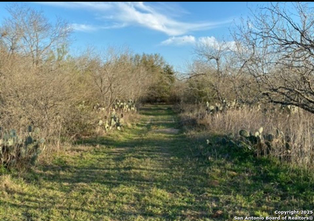 Image 23 of 34 For 5570 Blackhill