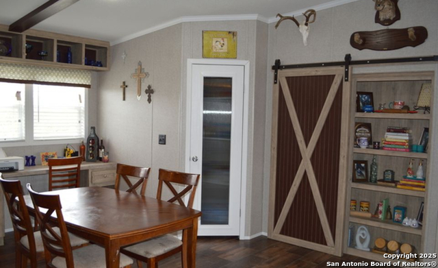 Image 9 of 34 For 5570 Blackhill