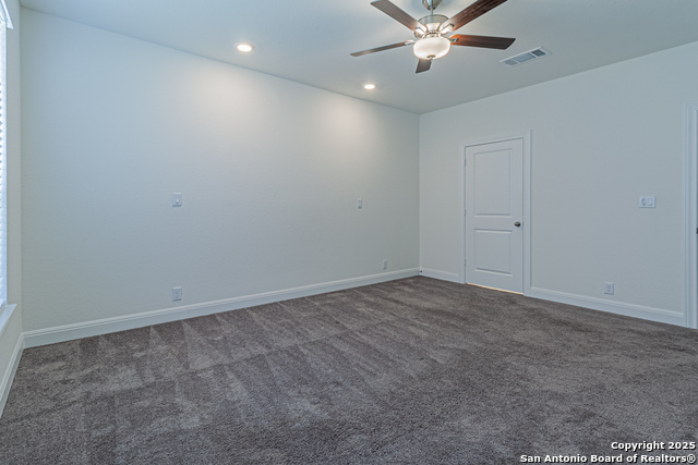 Listing photo id 18 for 12455 Diagon Alley