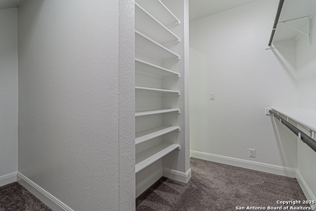 Listing photo id 25 for 12455 Diagon Alley