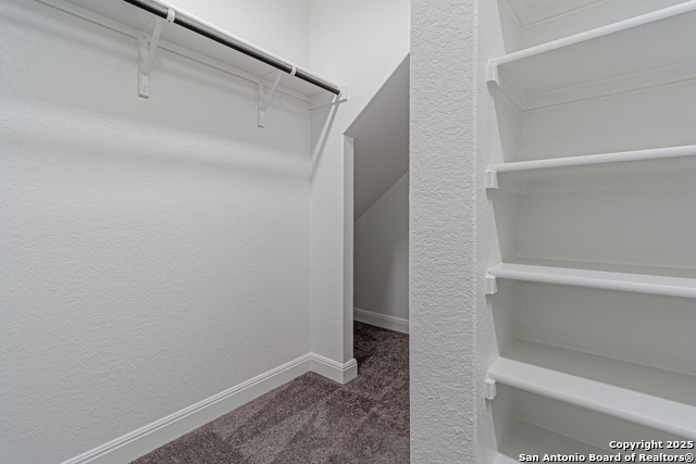 Listing photo id 27 for 12455 Diagon Alley