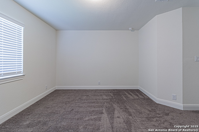 Listing photo id 33 for 12455 Diagon Alley