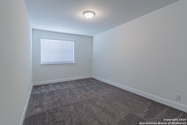 Listing photo id 37 for 12455 Diagon Alley