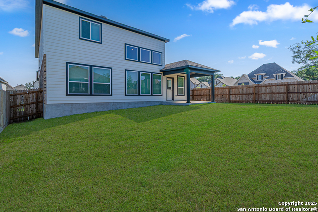 Listing photo id 42 for 12455 Diagon Alley