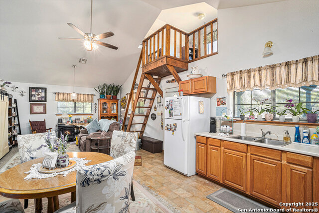 Image 18 of 47 For 50710 Interstate 10