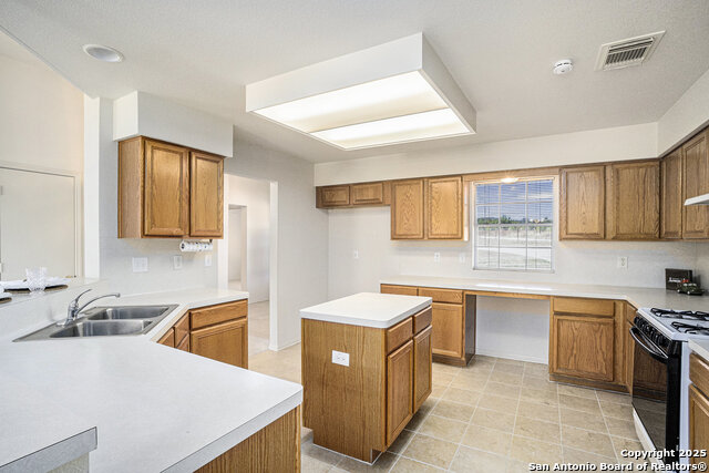 Image 25 of 47 For 50710 Interstate 10