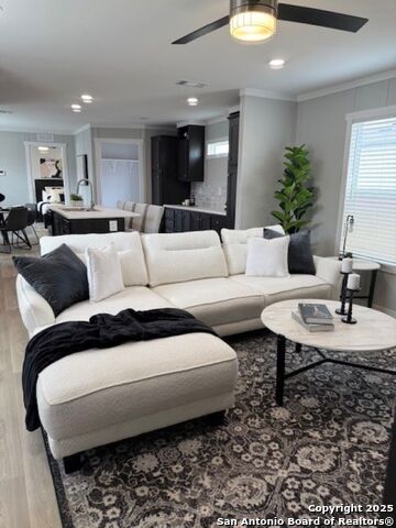 Image 3 of 14 For 15949 Flores Curve