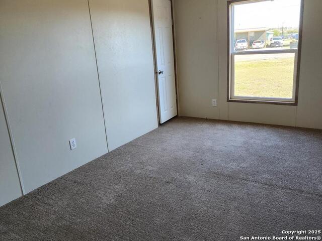 Listing photo id 8 for 113 Merganser Cove