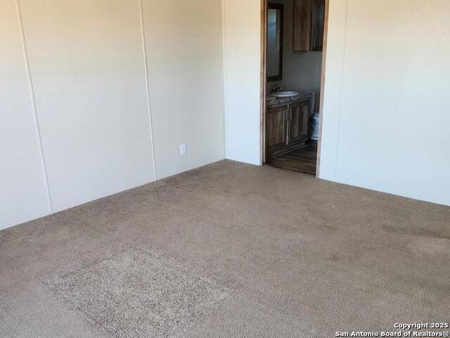 Listing photo id 11 for 113 Merganser Cove