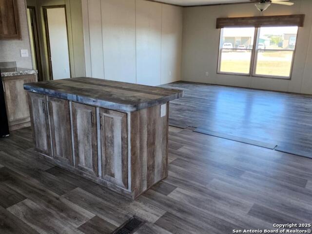 Listing photo id 15 for 113 Merganser Cove