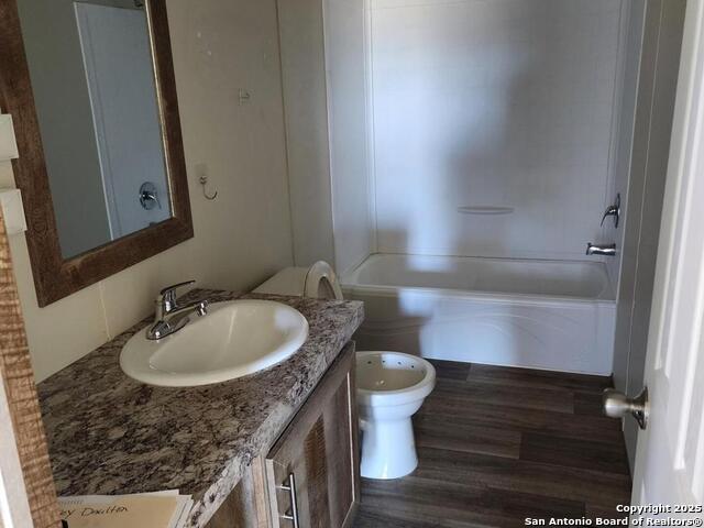 Listing photo id 5 for 113 Merganser Cove