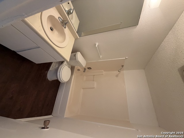 Image 14 of 20 For 12200 Ridge Crown St