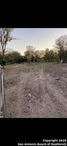 Image 2 of 4 For 5612 Monterey St