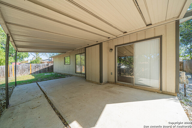 Image 25 of 28 For 5955 Oak Run