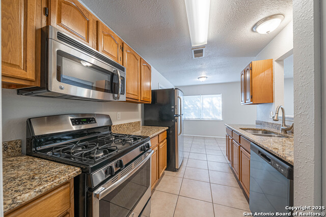 Image 5 of 28 For 5955 Oak Run