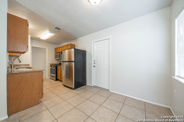 Image 9 of 28 For 5955 Oak Run