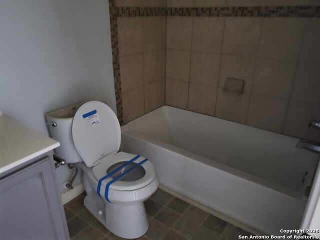 Image 16 of 18 For 7307 Copper Meadow