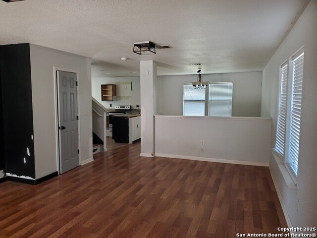 Image 3 of 18 For 7307 Copper Meadow