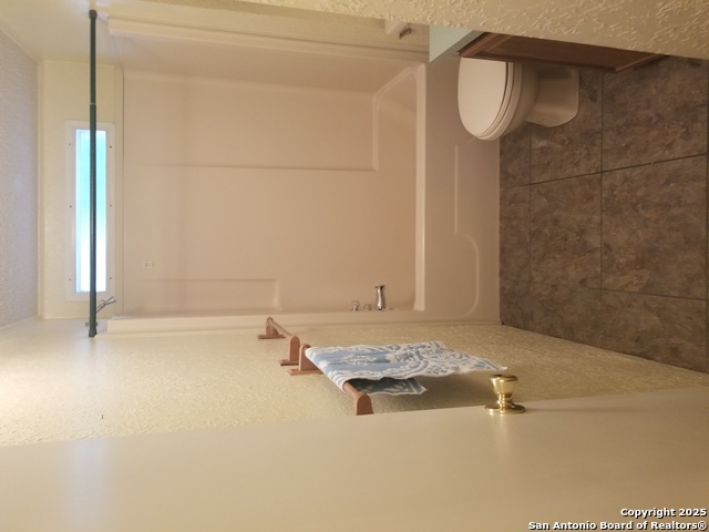 Image 35 of 40 For 182 Laurel Ridge