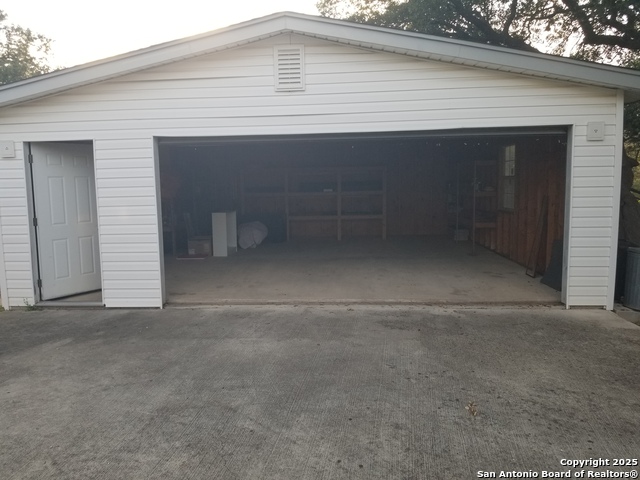 Image 40 of 40 For 182 Laurel Ridge