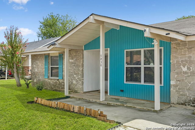 Image 2 of 12 For 9430 Stones River