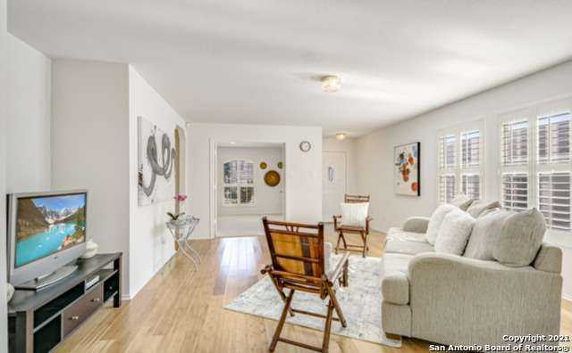 Image 3 of 13 For 3415 Canyon Maple