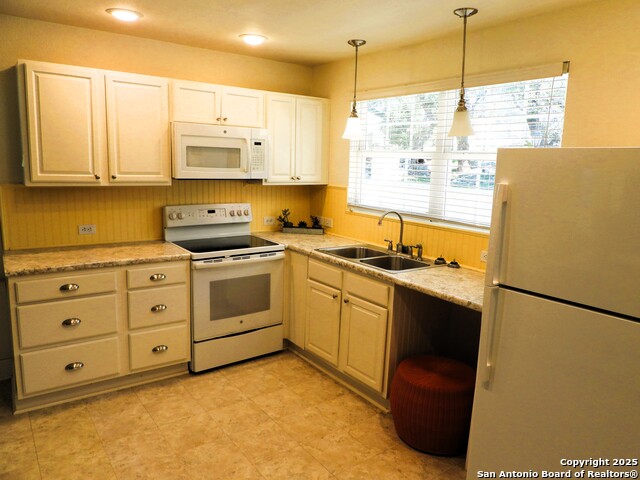 Image 10 of 88 For 196 Whispering Oak Lane