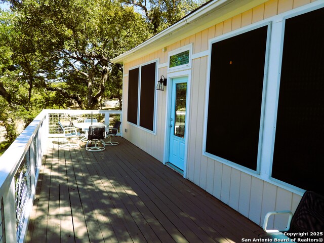 Image 21 of 88 For 196 Whispering Oak Lane