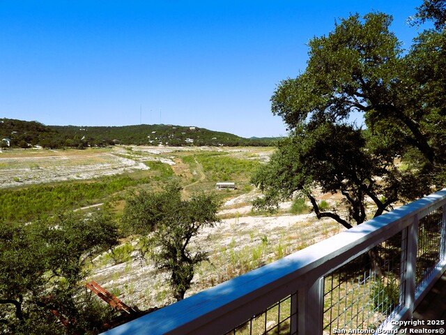 Image 23 of 88 For 196 Whispering Oak Lane