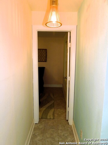 Image 25 of 88 For 196 Whispering Oak Lane