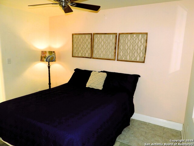 Image 27 of 88 For 196 Whispering Oak Lane