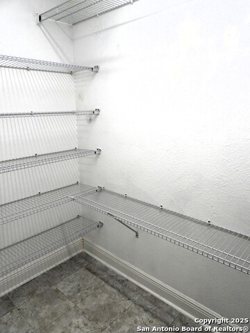 Image 30 of 88 For 196 Whispering Oak Lane