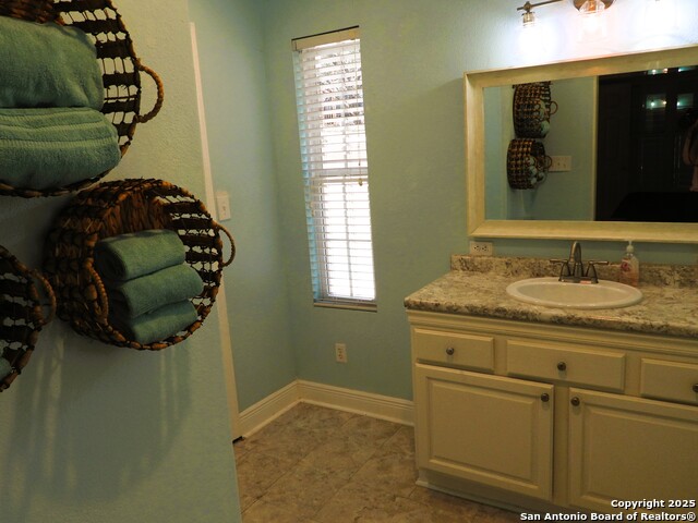 Image 31 of 88 For 196 Whispering Oak Lane